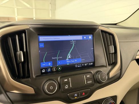 Used 2024 GMC Terrain Denali w/ Denali Premium Package AWD/4WD image 25