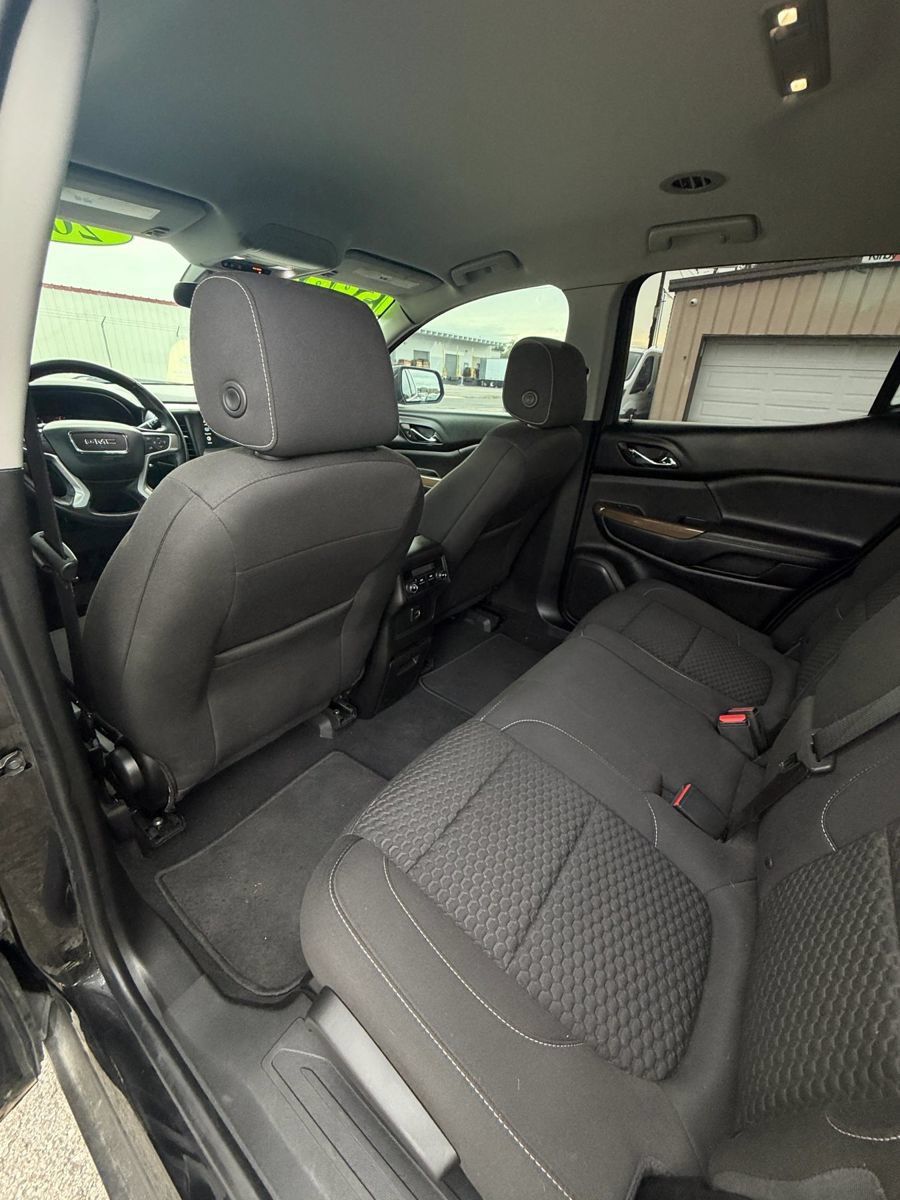 Used 2018 GMC Acadia SLE AWD/4WD image 27