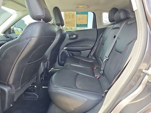 Used 2021 Jeep Compass Latitude FWD image 18