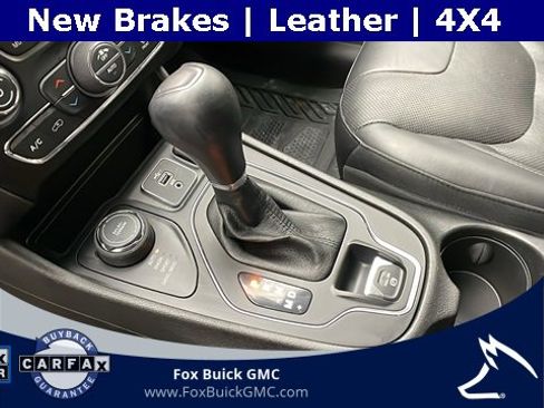 Used 2021 Jeep Cherokee Latitude Lux w/ Comfort/Convenience Group image 26