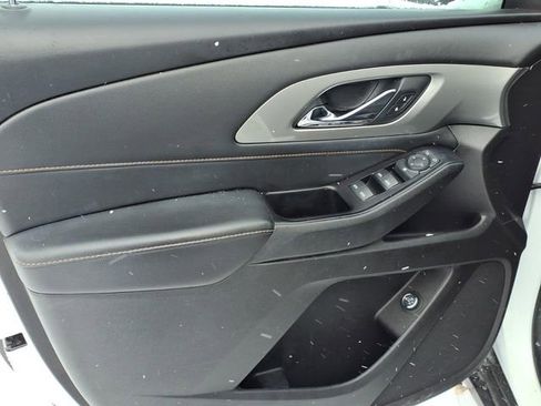 Used 2019 Chevrolet Traverse LT image 8