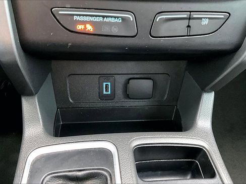 Used 2017 Ford Escape S image 22