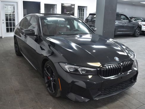 Used 2023 BMW 330i Sedan w/ M Sport Package image 4