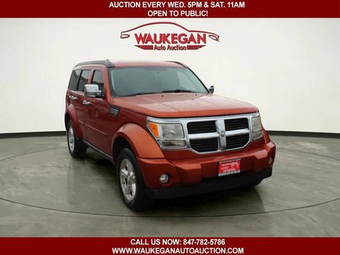 Used 2008 Dodge Nitro SXT image 3