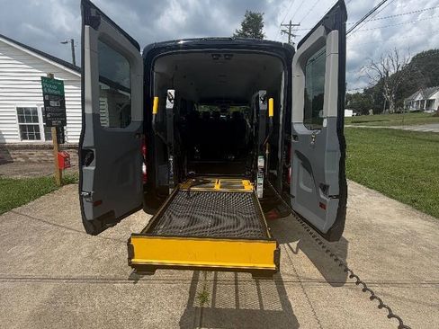 Used 2017 Ford Transit 350 XLT RWD image 20