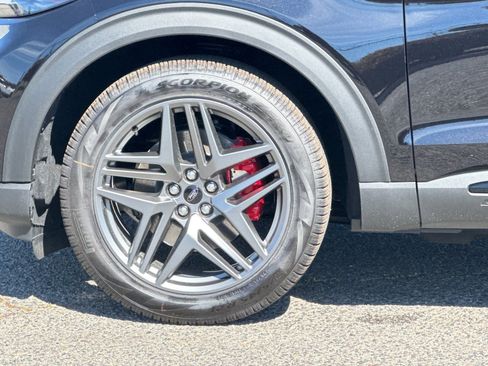 New 2026 Ford Explorer ST w/ Sun And Sound Package image 36