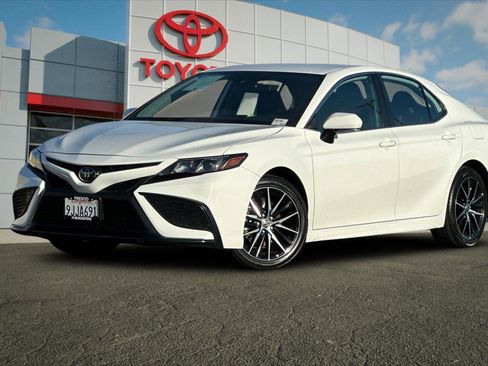 Certified 2024 Toyota Camry SE FWD image 7