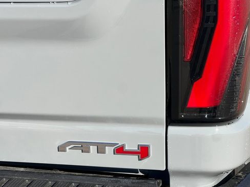 Certified 2025 GMC Sierra 2500 AT4 w/ AT4 Premium Plus Package image 22
