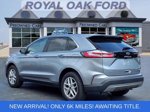 Certified 2024 Ford Edge SEL w/ Convenience Package AWD/4WD image 2