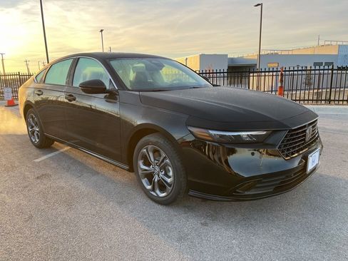 New 2026 Honda Accord EX-L image 2