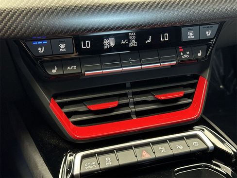 Used 2023 Audi RS e-tron GT image 19