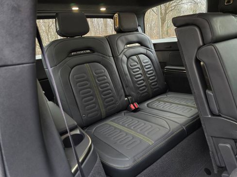 Used 2024 Rivian R1S Adventure image 22