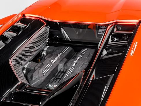Used 2024 Lamborghini Revuelto AWD/4WD image 56