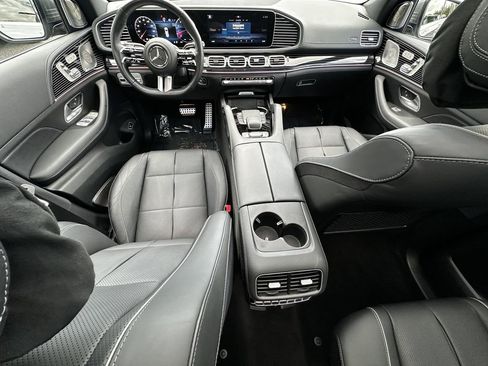Certified 2025 Mercedes-Benz GLS 450 4MATIC image 28