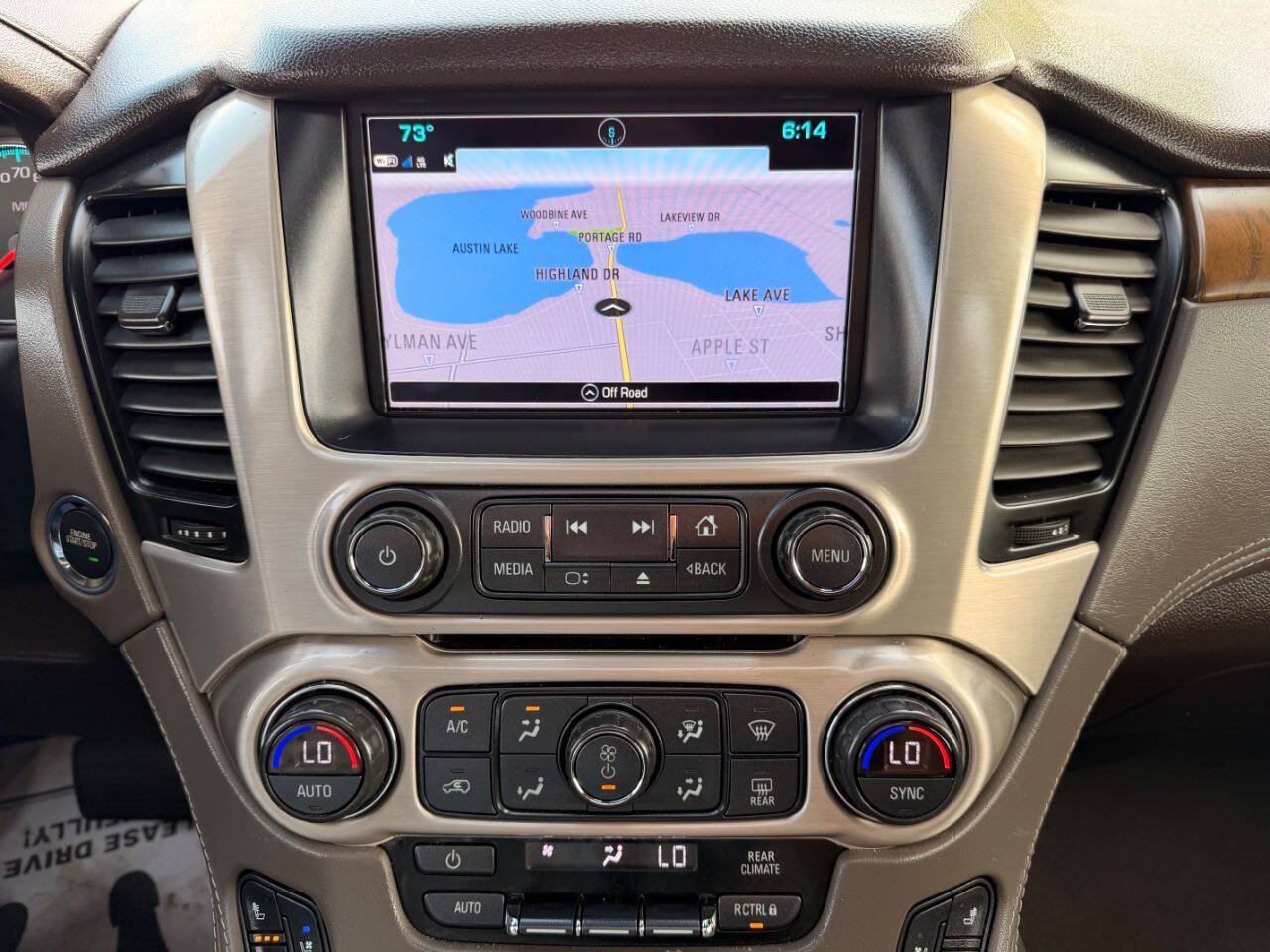 Used 2018 GMC Yukon Denali w/ Denali Ultimate Package AWD/4WD image 17