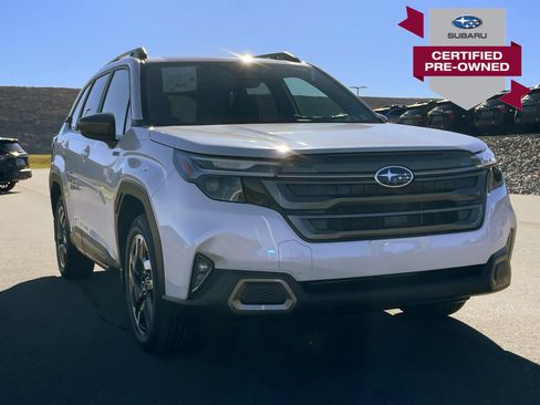 Used 2025 Subaru Forester Limited AWD/4WD image 1