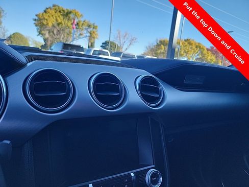 Used 2021 Ford Mustang Premium image 23