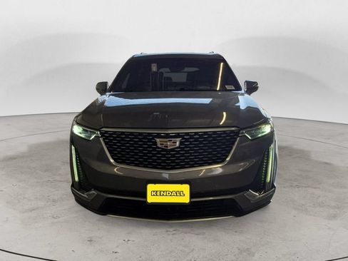 Used 2021 Cadillac XT6 Premium Luxury AWD/4WD image 2