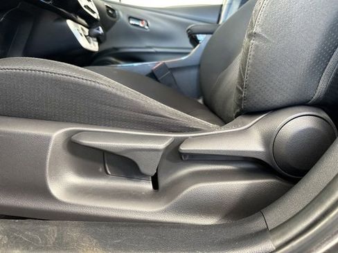Used 2017 Toyota Prius Prime Plus w/ Carpet Mat Package FWD image 22