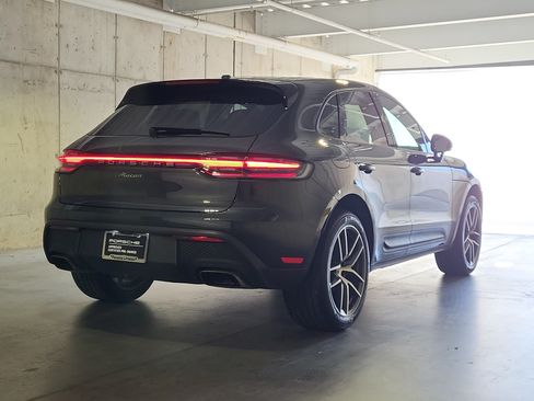 Certified 2026 Porsche Macan AWD/4WD image 12