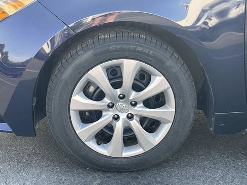 Used 2024 Toyota Corolla LE FWD image 11