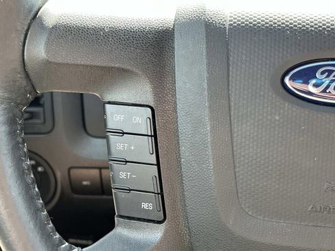 Used 2009 Ford Escape XLT image 15