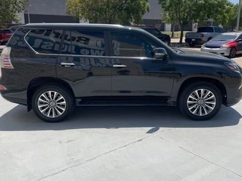 Used 2023 Lexus GX 460 Luxury AWD/4WD image 5