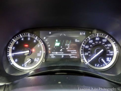 Used 2022 Toyota Highlander XLE image 14