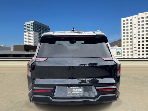 Used 2026 Kia EV9 Land w/ Nightfall Edition Package AWD/4WD image 3