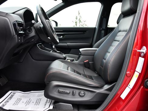 Used 2025 Honda CR-V Sport Touring image 17