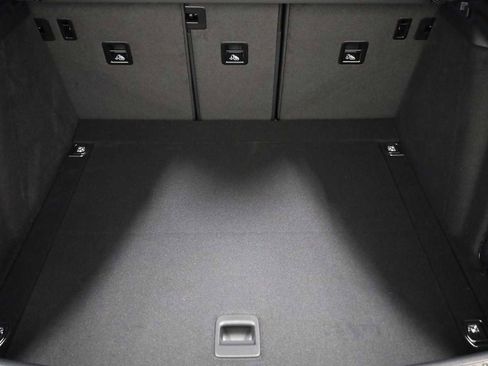 New 2026 Porsche Macan S image 41