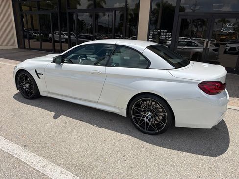 Used 2020 BMW M4 Convertible w/ Competition Package RWD image 8