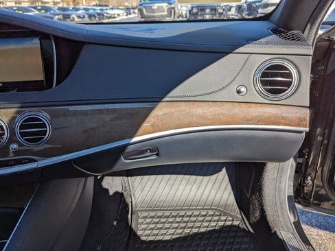 Used 2015 Mercedes-Benz S 550 4MATIC Sedan image 37