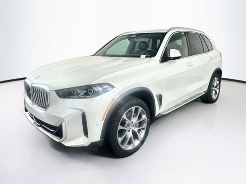 Used 2024 BMW X5 sDrive40i RWD image 3