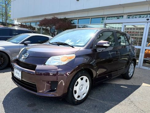 Used 2011 Scion xD FWD image 3