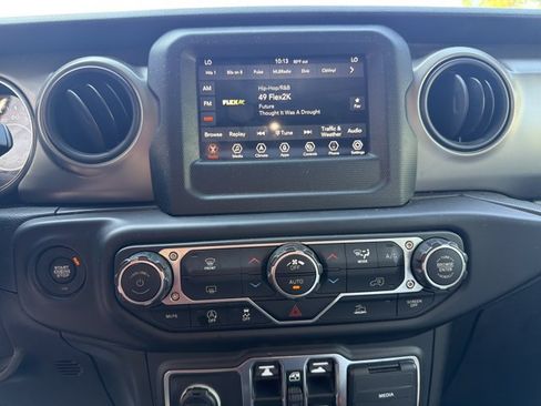 Used 2021 Jeep Wrangler Unlimited Sport AWD/4WD image 15