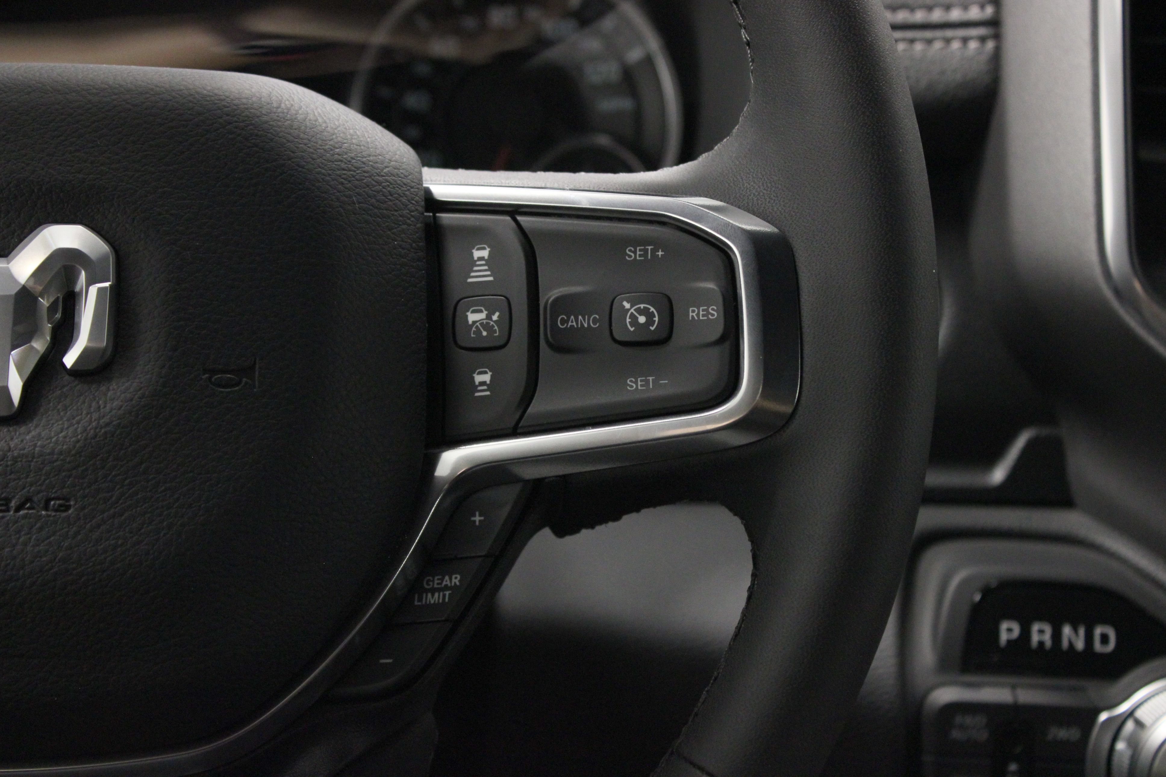 Used 2025 RAM 1500 Laramie AWD/4WD image 25
