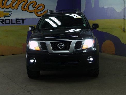 Used 2014 Nissan Frontier PRO-4X w/ Pro-4x Luxury Package image 3