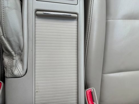 Used 2006 Subaru Outback 2.5i Limited image 38