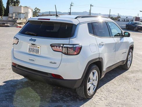 Used 2022 Jeep Compass Latitude image 6