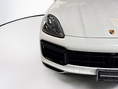 Certified 2023 Porsche Cayenne Turbo image 28