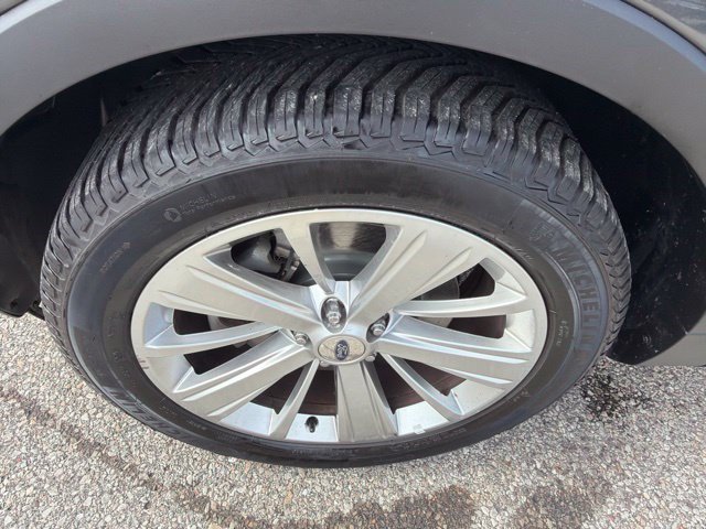 Used 2019 Ford Explorer Limited w/ Class III Trailer Tow Package AWD/4WD image 10