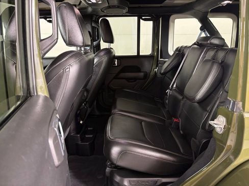 Used 2021 Jeep Wrangler Unlimited Sahara w/ Cold Weather Group image 39