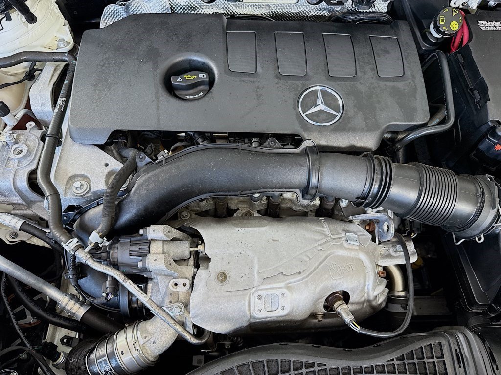 Used 2022 Mercedes-Benz GLA 250 4MATIC image 38