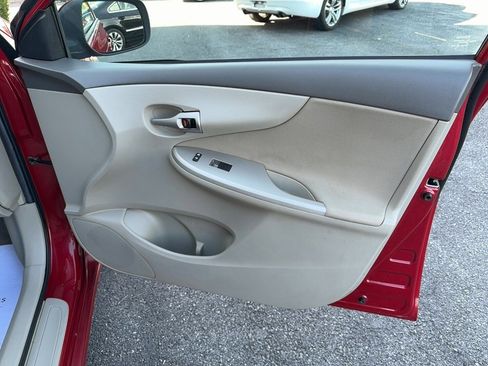 Used 2010 Toyota Corolla LE FWD image 17