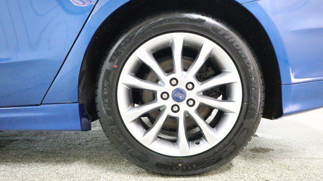 Used 2017 Ford Fusion SE w/ Fusion SE Technology Package FWD image 21