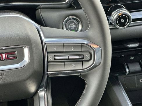 New 2026 GMC Canyon Elevation image 10