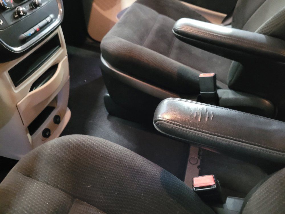 Used 2017 Dodge Grand Caravan SE w/ Power Window Group FWD image 26