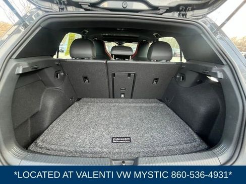 Certified 2024 Volkswagen GTI Autobahn FWD image 18
