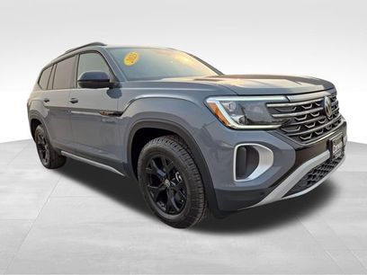 Used 2025 Volkswagen Atlas Peak Edition SE